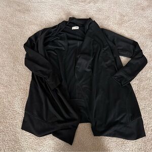 NWOT Women’s Sugar Snap Black Long Sleeved Cardigan!